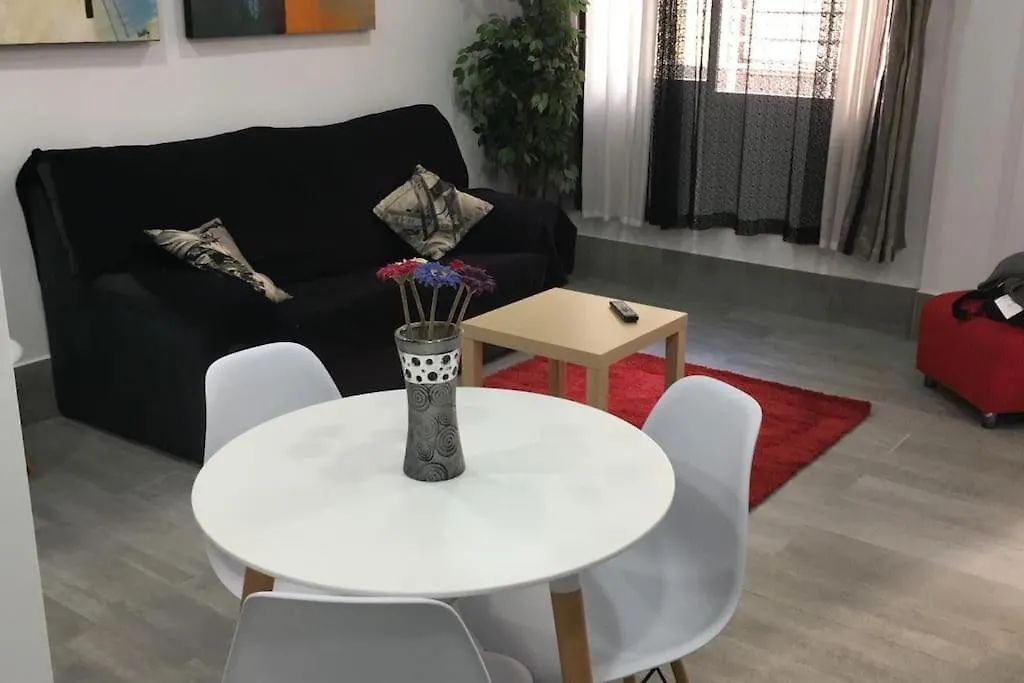Apartamento A, A 3 Minutos De La Estacion Central De Bus Y Tren 马拉加